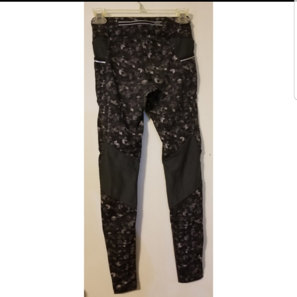 BOGO Athleta Printed Running Leggings Bundle - Picture 7 of 12